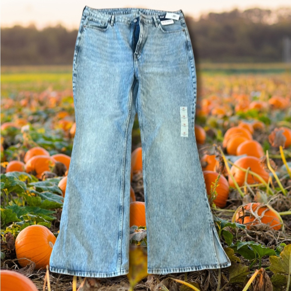 NWT Old Navy Higher High Rise Flare